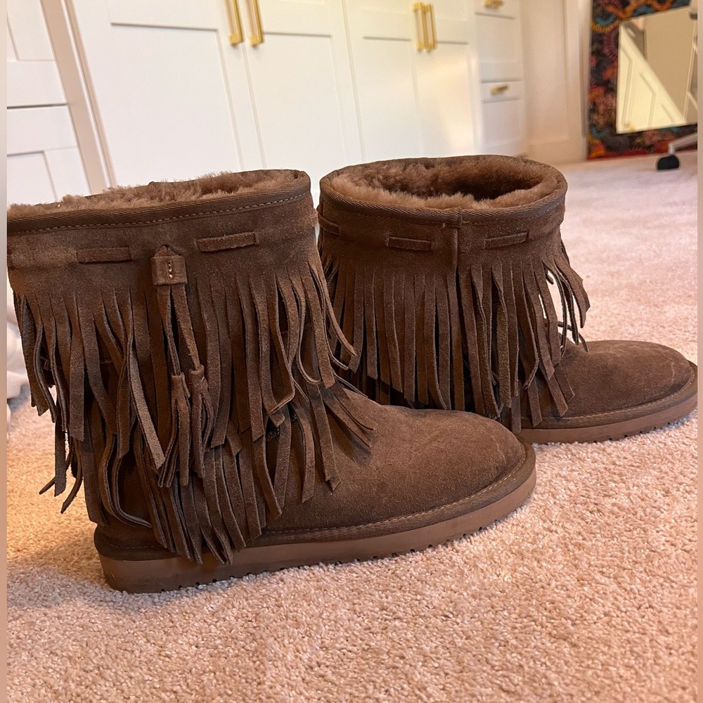 Kookaburra by UGG fringe boots - US 7